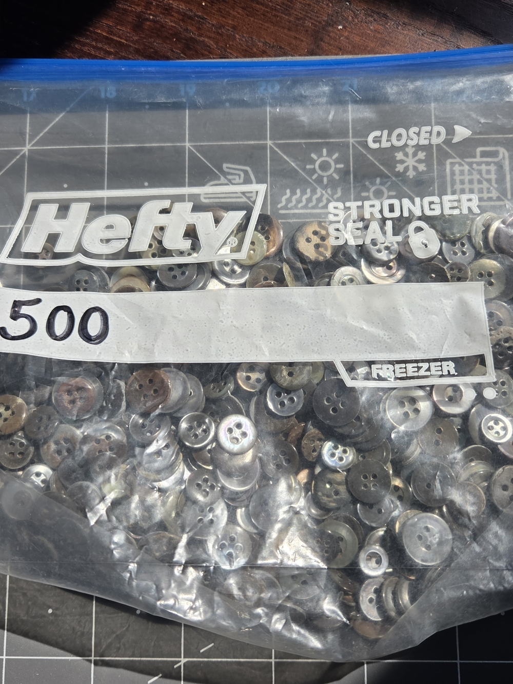 500 Mother of Pearl Assorted Sewing Buttons